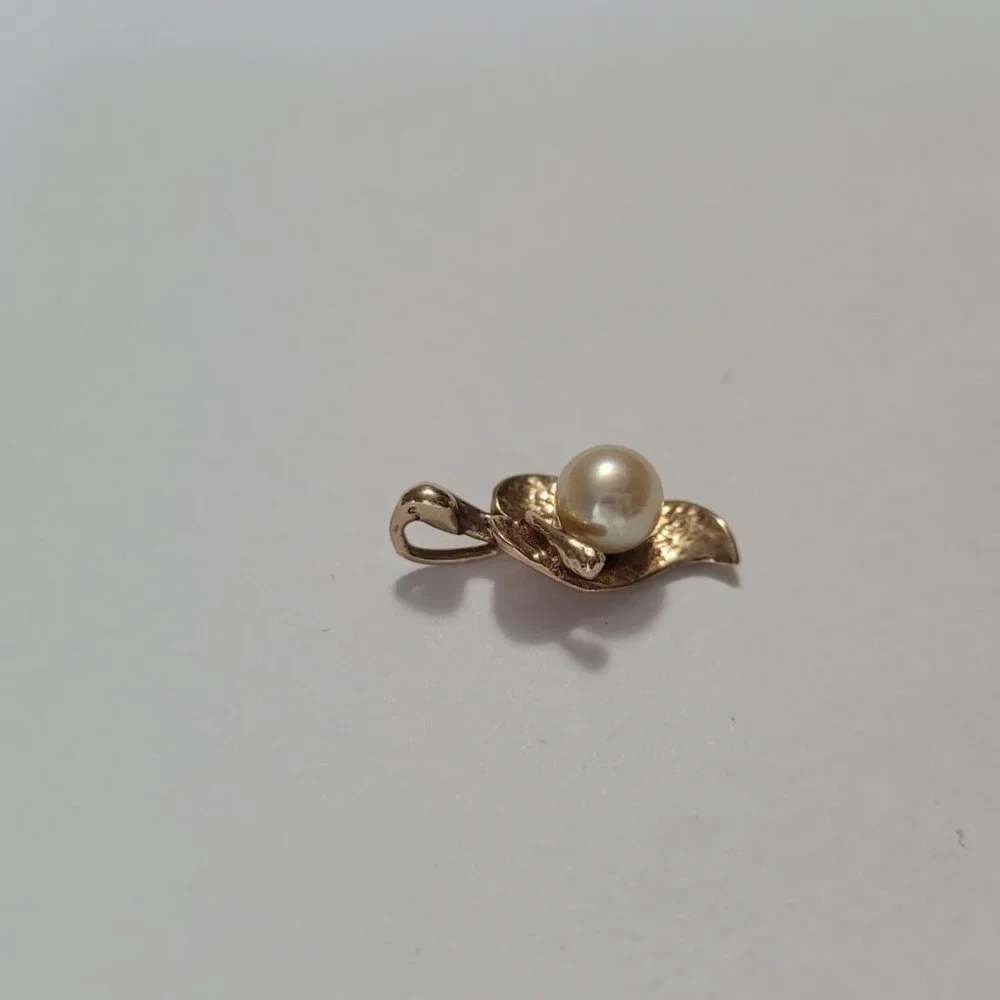 10k Gold Pearl Pea Pod Leaf Pendant by Crater June Birthstone - Picture 7 of 15